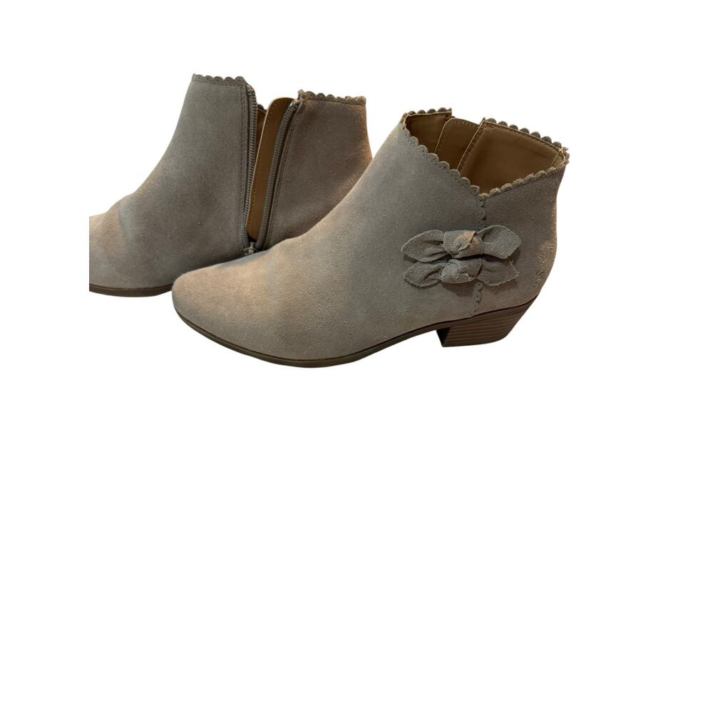 Jack Rogers Taupe Suede Floral Ankle Booties Side Zip Low Heel Size 7 Casual